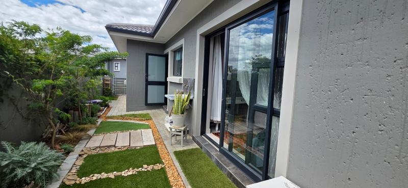 2 Bedroom Property for Sale in Tergniet Western Cape